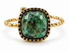 Anillo Vintage con Piedra Cuadrada Facetada y Borde Negro Dorado