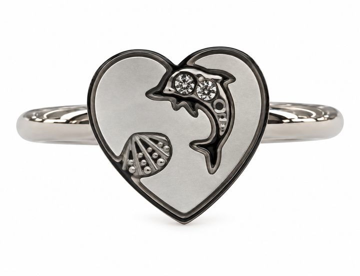 Anillo  Corazón Nacarado con Delfín y Concha Marina Plateado